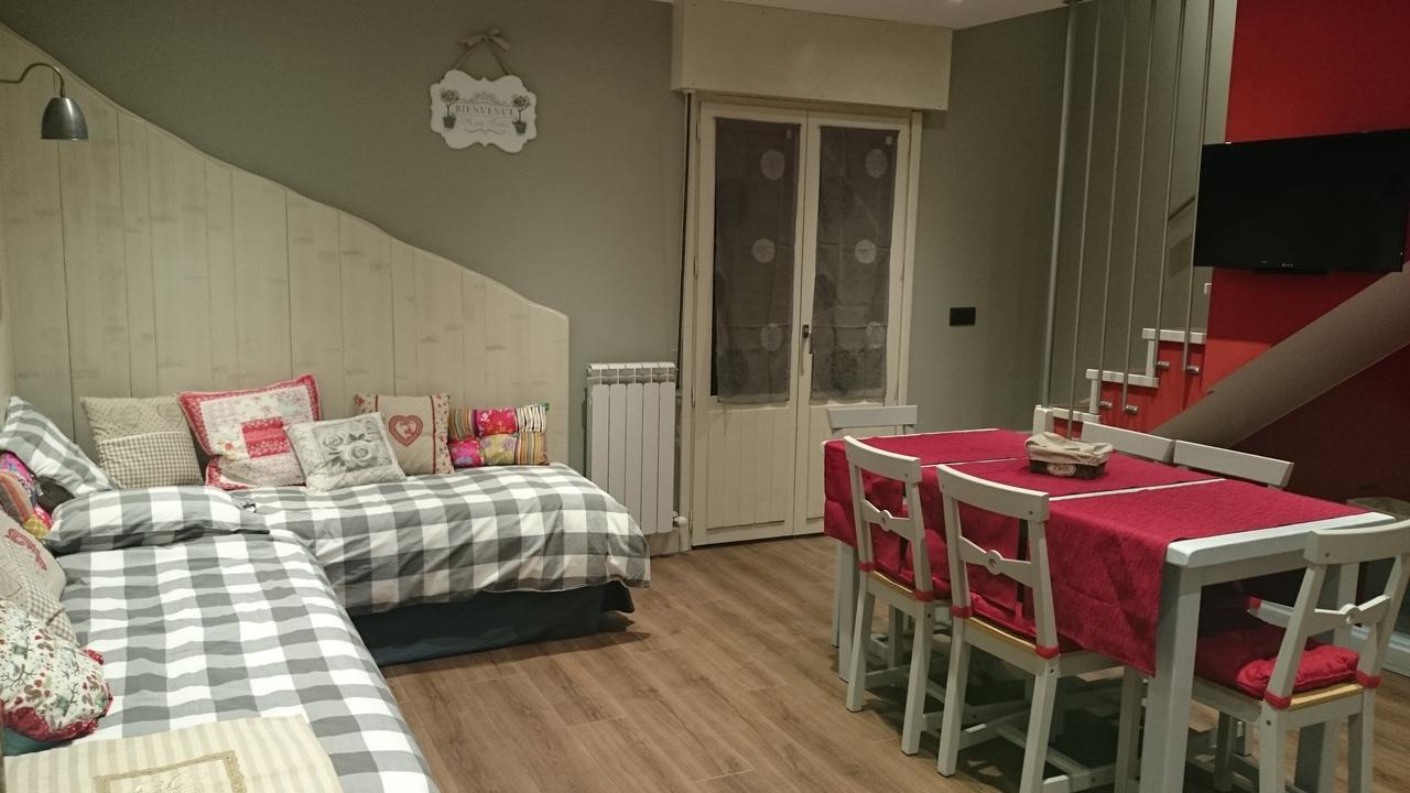 Apartamentos El Rincon De Andrea II Biescas  Ngoại thất bức ảnh